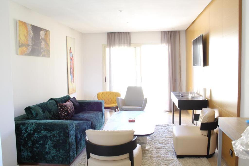 Appt 22 Bloc G- Hicherraton Plage Residence Bella Vista, Bouznika Bay สคิราท ภายนอก รูปภาพ
