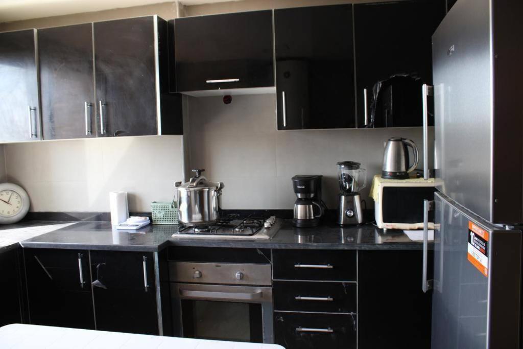 Appt 22 Bloc G- Hicherraton Plage Residence Bella Vista, Bouznika Bay สคิราท ภายนอก รูปภาพ
