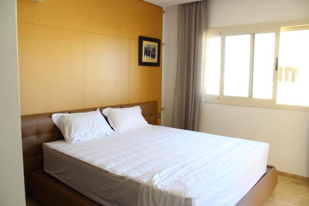 Appt 22 Bloc G- Hicherraton Plage Residence Bella Vista, Bouznika Bay สคิราท ภายนอก รูปภาพ